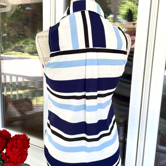 New Express Sleeveless Blouse - Picture 3 of 6